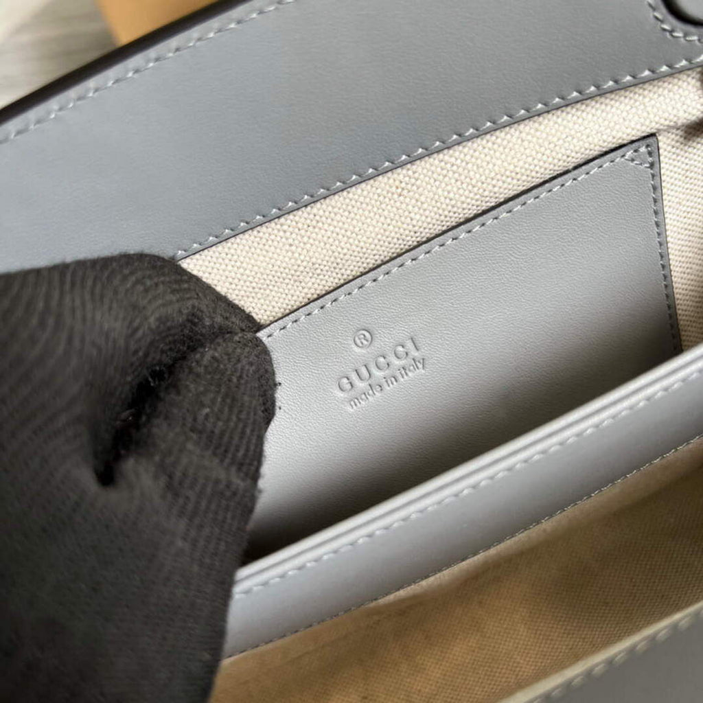 Gucci 702200 GG matelass¨¦ leather shoulder bag Dusty grey