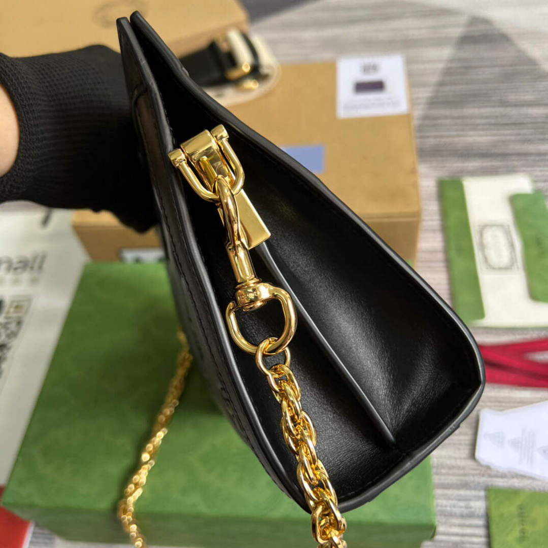 Gucci 702200 GG matelass¨¦ leather shoulder bag Black
