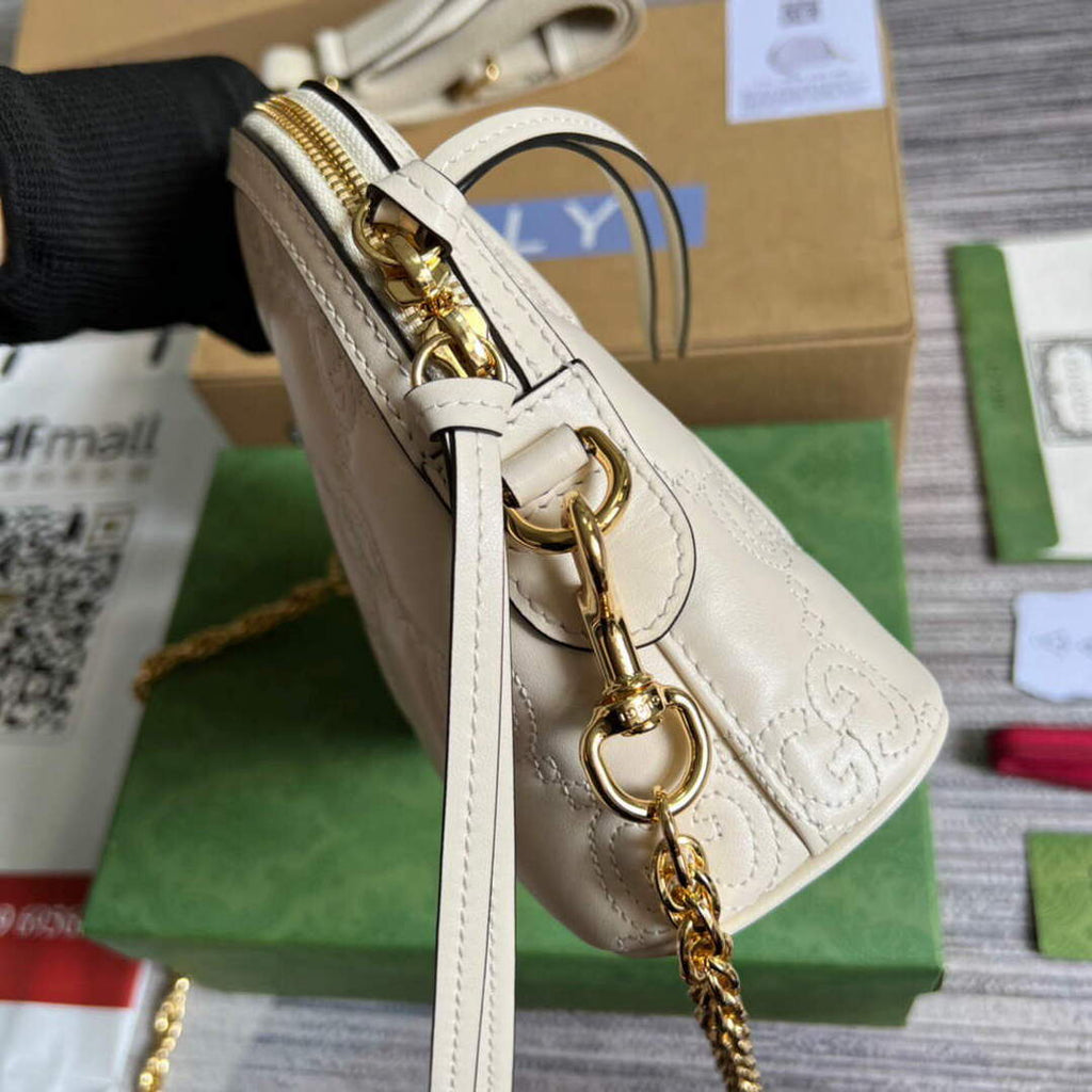 Gucci 702229 GG matelass¨¦ leather shoulder bag White
