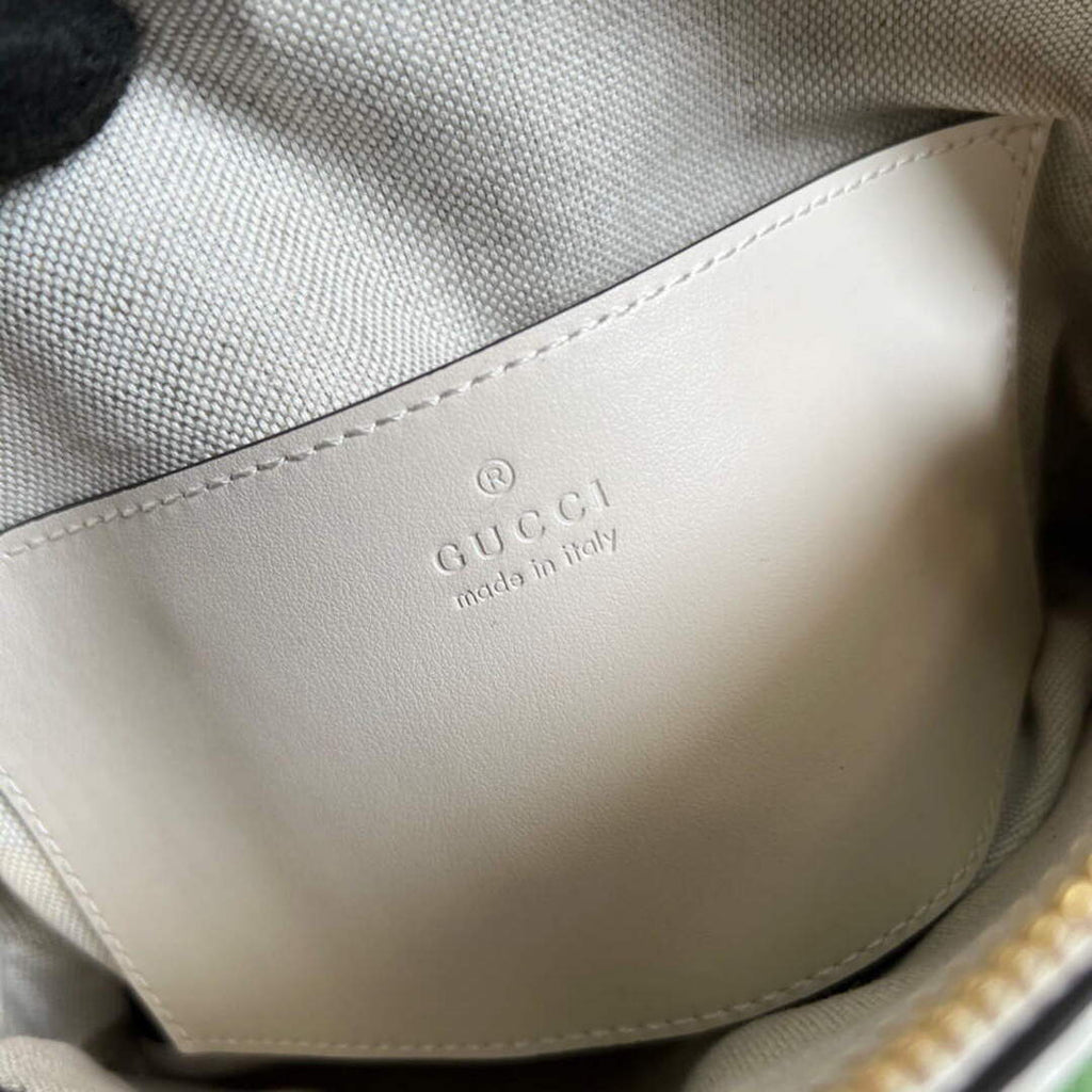 Gucci 702229 GG matelass¨¦ leather shoulder bag White