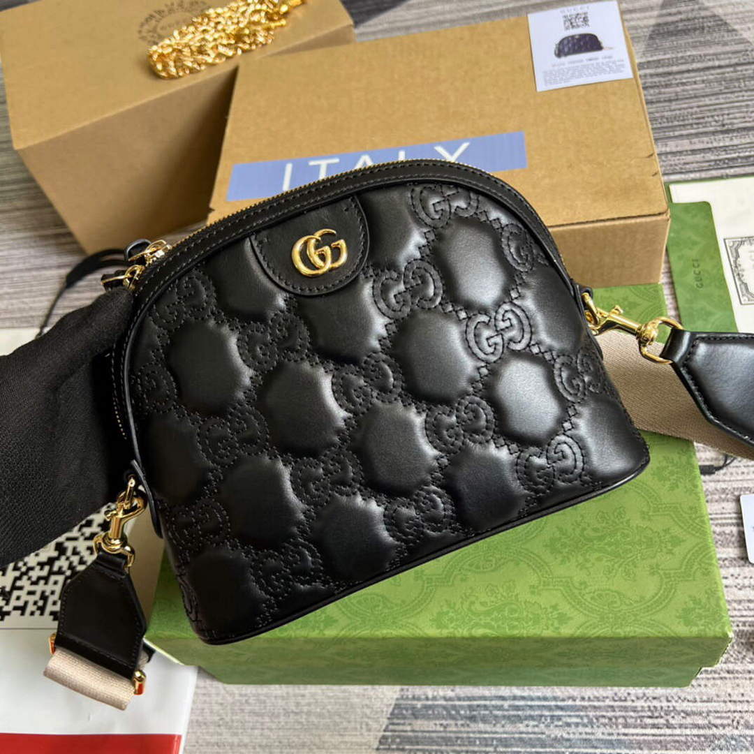 Gucci 702229 GG matelass¨¦ leather shoulder bag Black