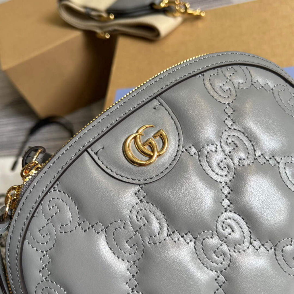 Gucci 702229 GG matelass¨¦ leather shoulder bag Dusty grey