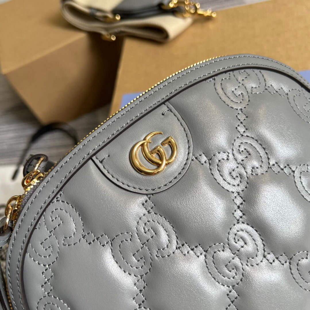 Gucci 702229 GG matelass¨¦ leather shoulder bag Dusty grey