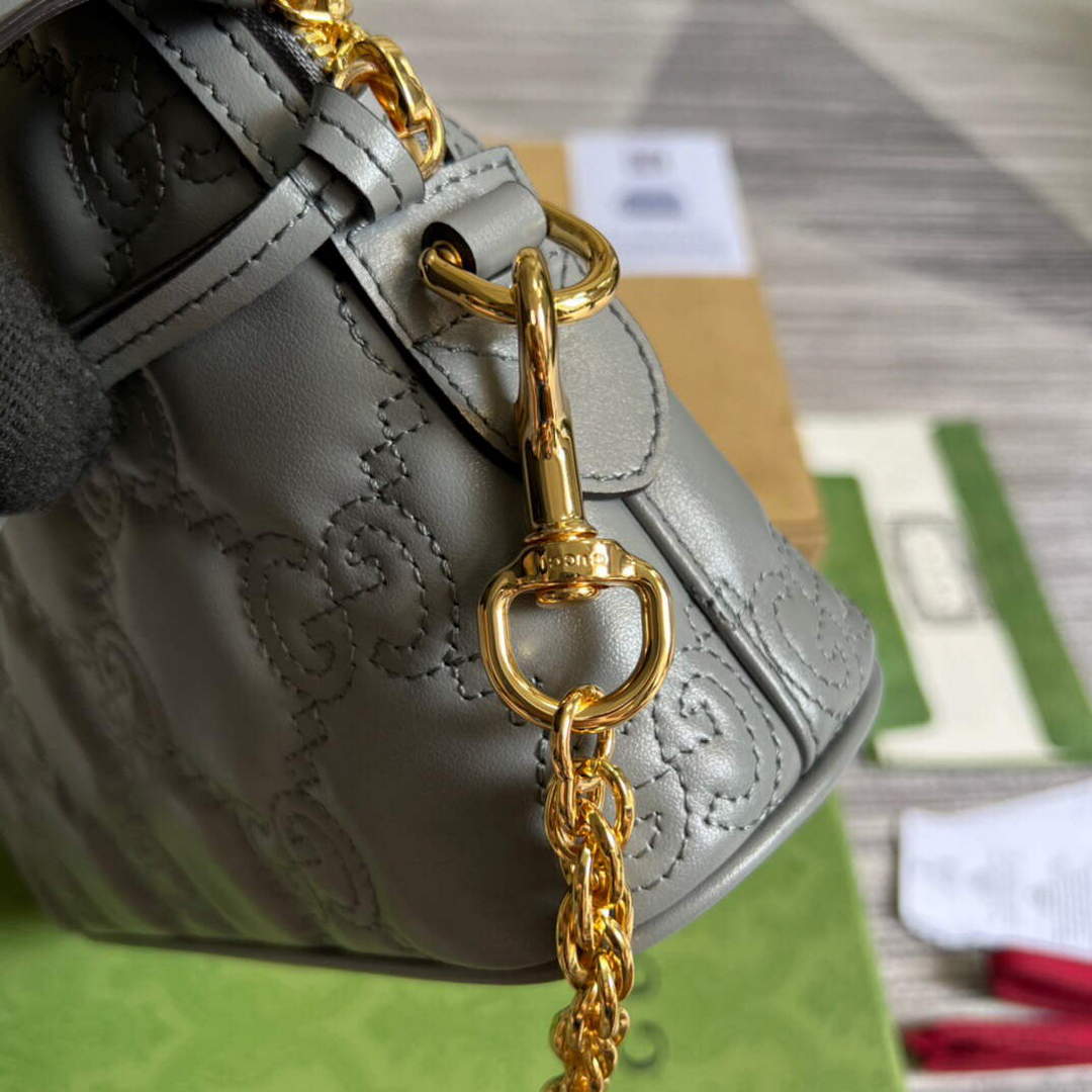 Gucci 702229 GG matelass¨¦ leather shoulder bag Dusty grey