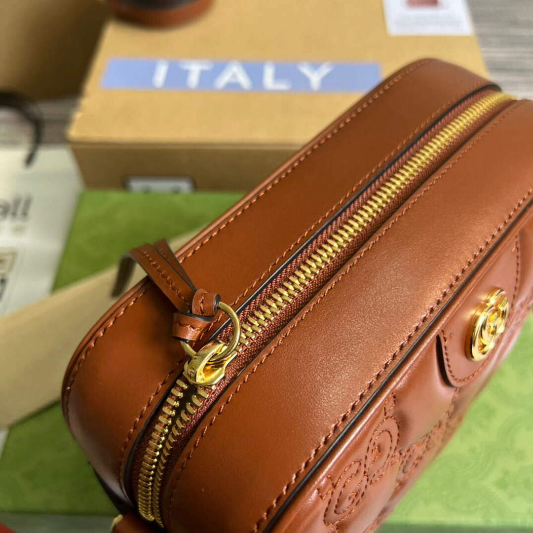 Gucci 702234 GG Matelass¨¦ Leather Shoulder Handbag Light brown