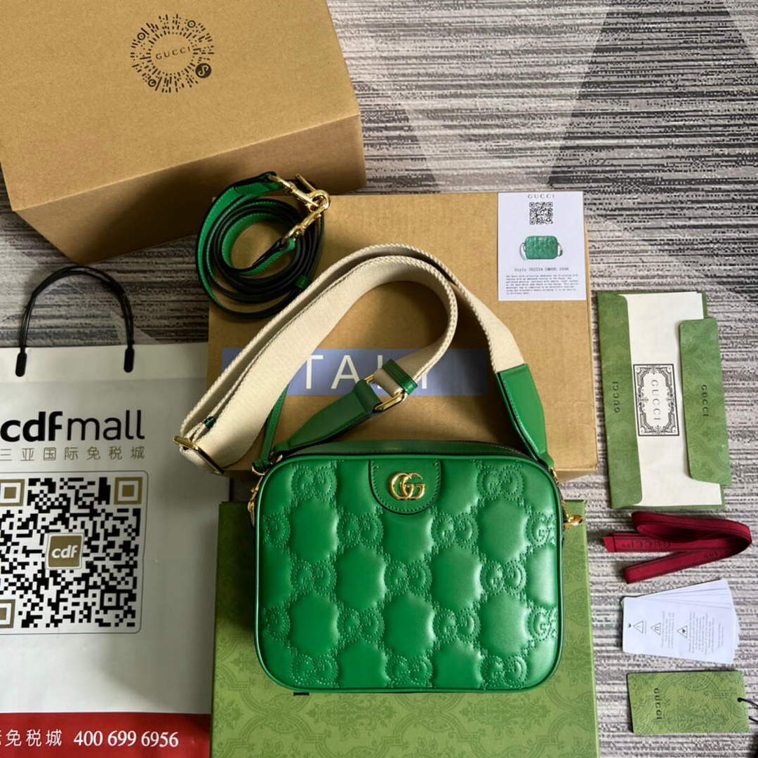 Gucci 702234 GG Matelass¨¦ Leather Shoulder Handbag Bright green