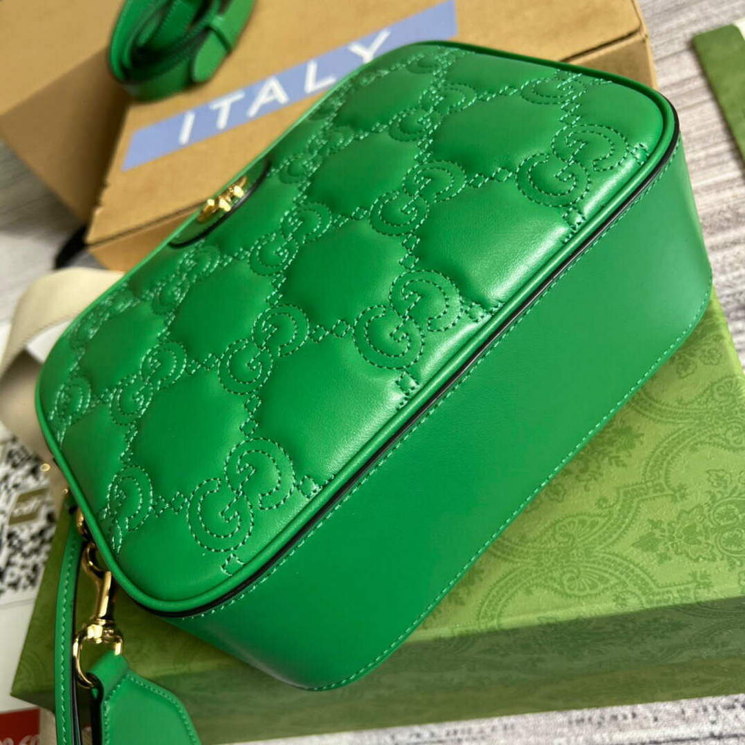 Gucci 702234 GG Matelass¨¦ Leather Shoulder Handbag Bright green