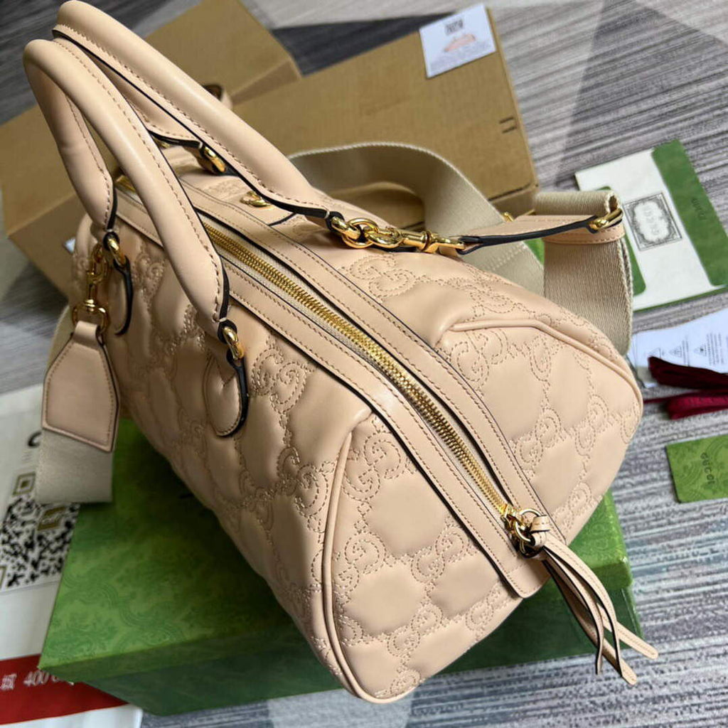 Gucci 702242 GG matelass¨¦ leather shoulder bag Beige