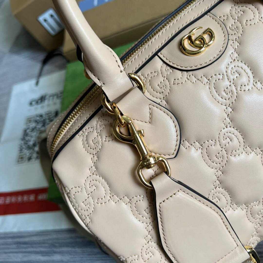 Gucci 702242 GG matelass¨¦ leather shoulder bag Beige