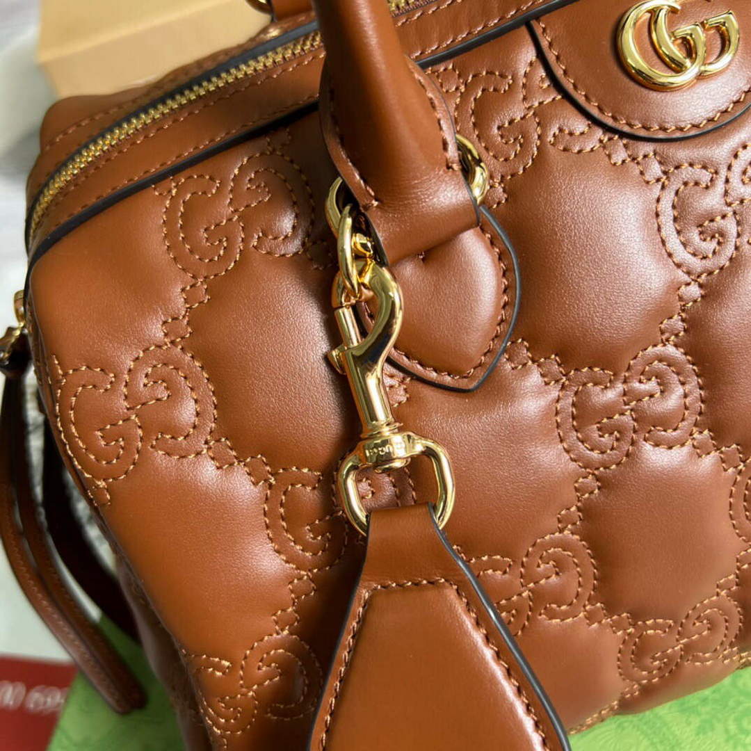 Gucci 702242 GG matelass¨¦ leather shoulder bag Brown