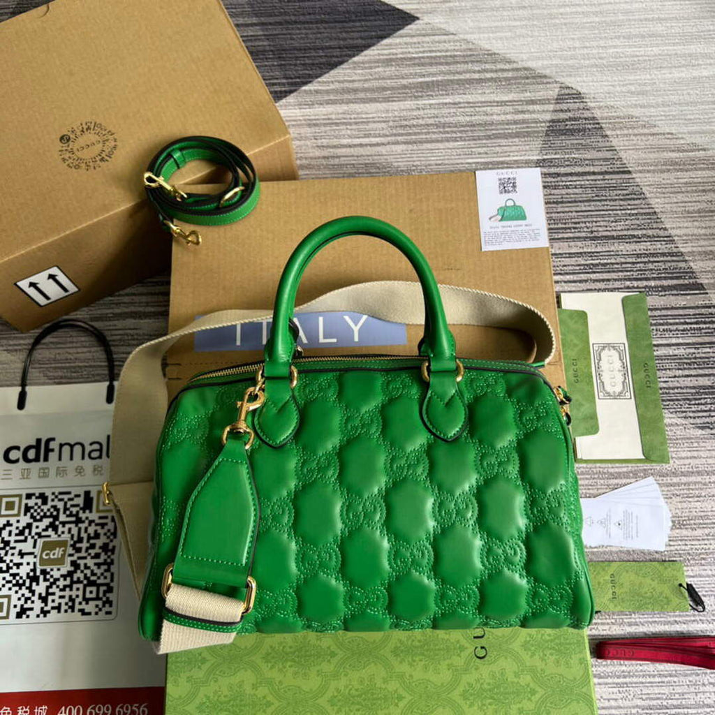 Gucci 702242 GG matelass¨¦ leather shoulder bag Bright green