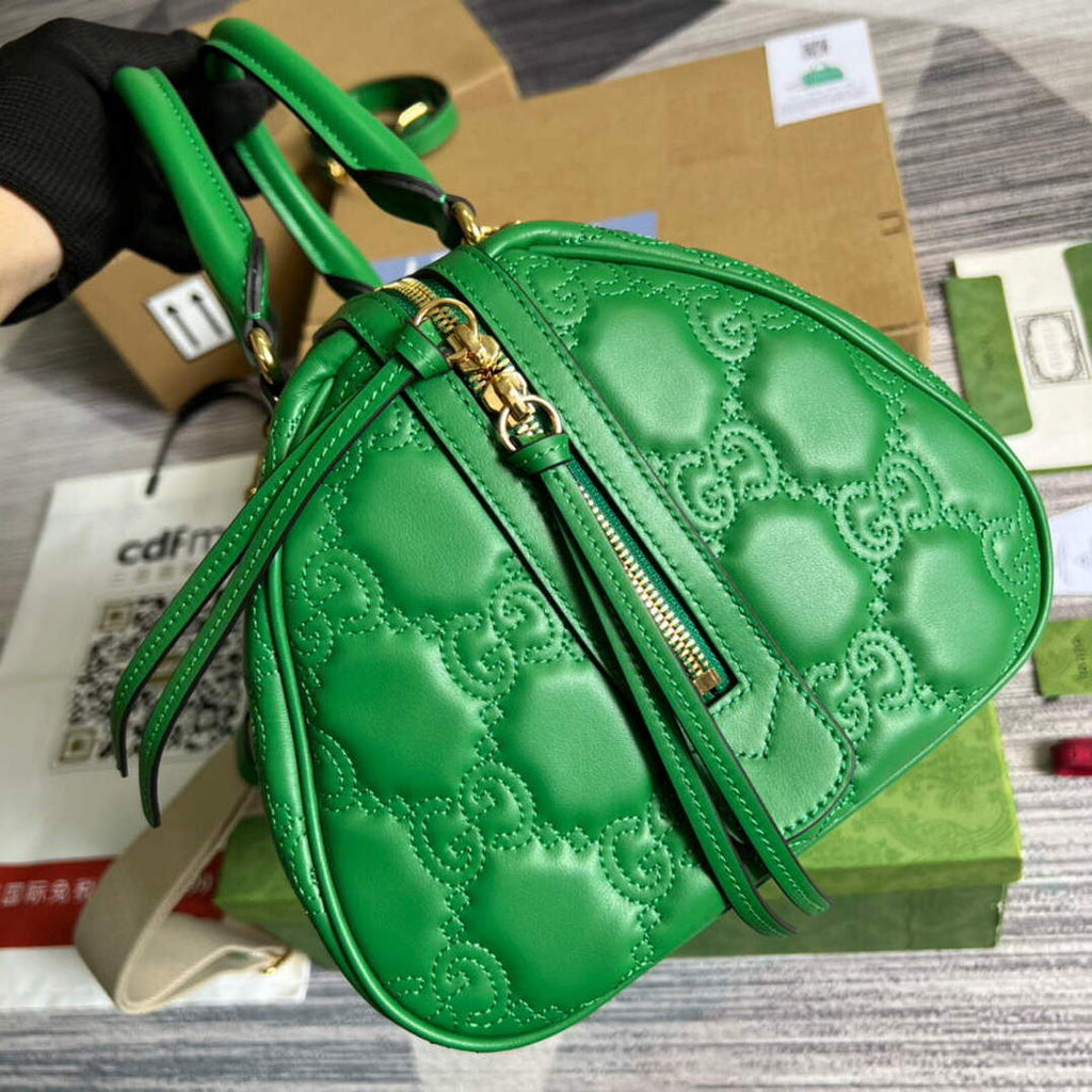 Gucci 702242 GG matelass¨¦ leather shoulder bag Bright green