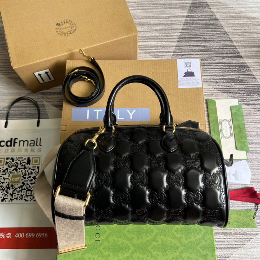 Gucci 702242 GG matelass¨¦ leather shoulder bag Black