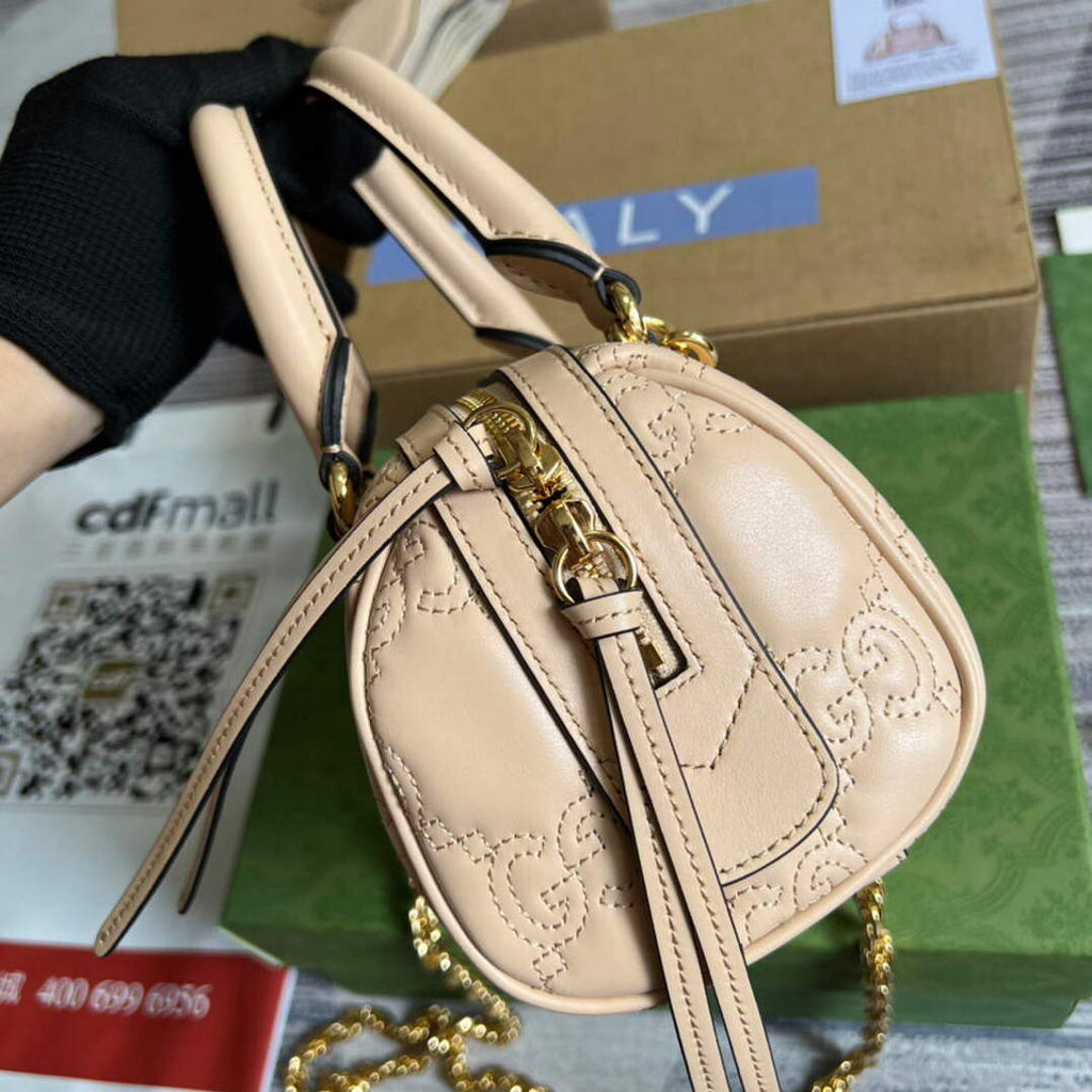 Gucci 702251 GG matelass¨¦ leather top handle bag Beige