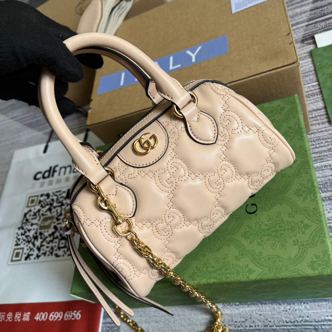 Gucci 702251 GG matelass¨¦ leather top handle bag Beige