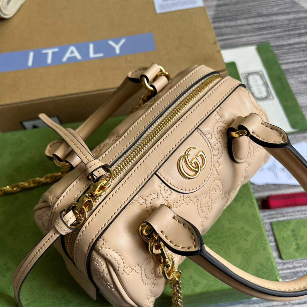 Gucci 702251 GG matelass¨¦ leather top handle bag Beige