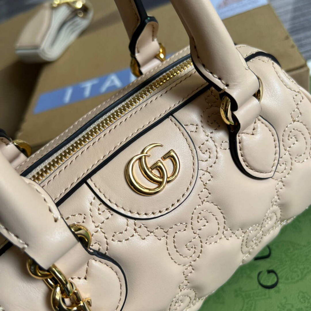 Gucci 702251 GG matelass¨¦ leather top handle bag Beige