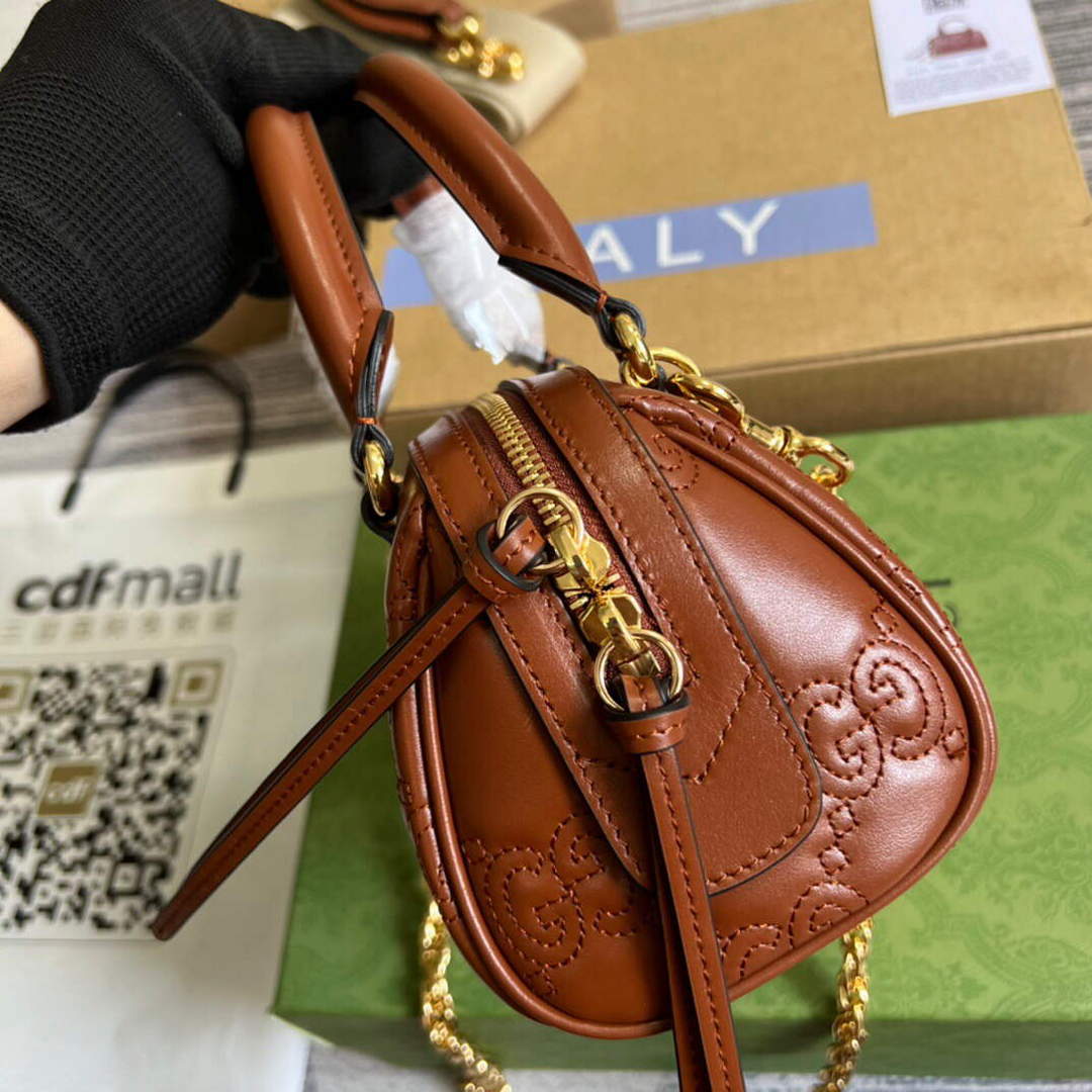 Gucci 702251 GG matelass¨¦ leather top handle bag Brown