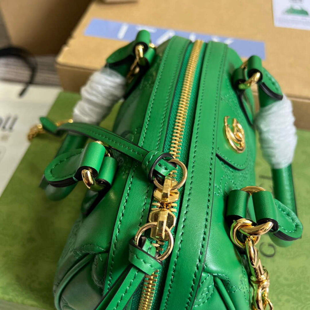 Gucci 702251 GG matelass¨¦ leather top handle bag Bright green
