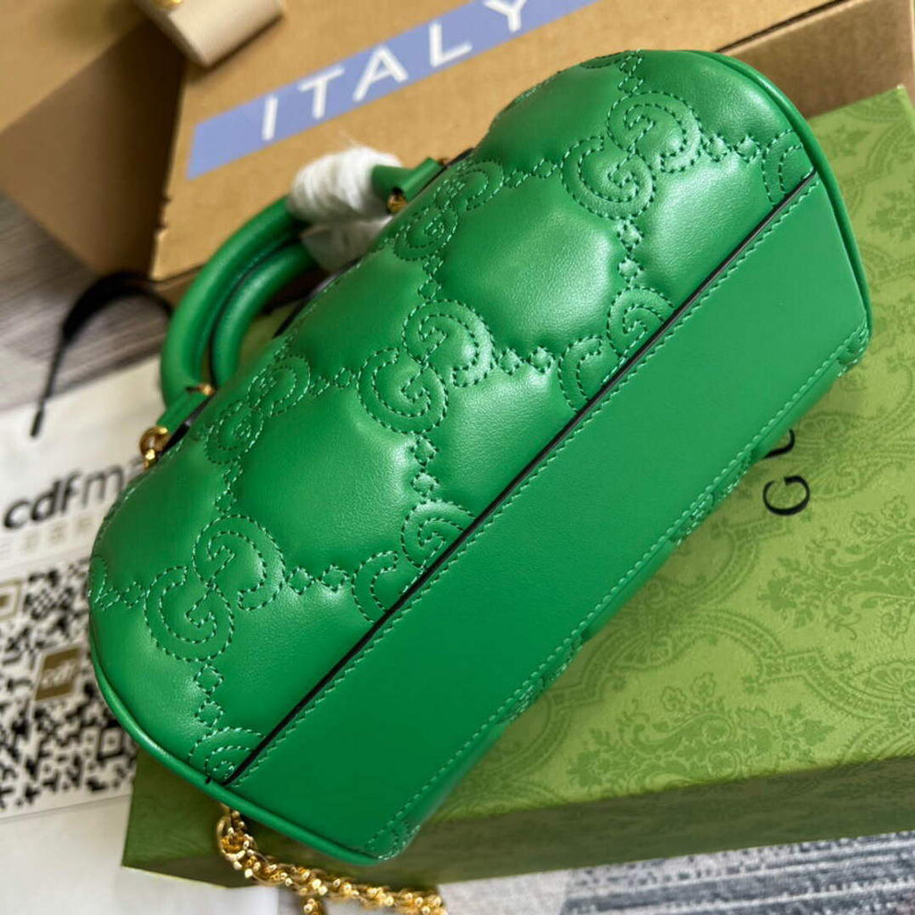 Gucci 702251 GG matelass¨¦ leather top handle bag Bright green