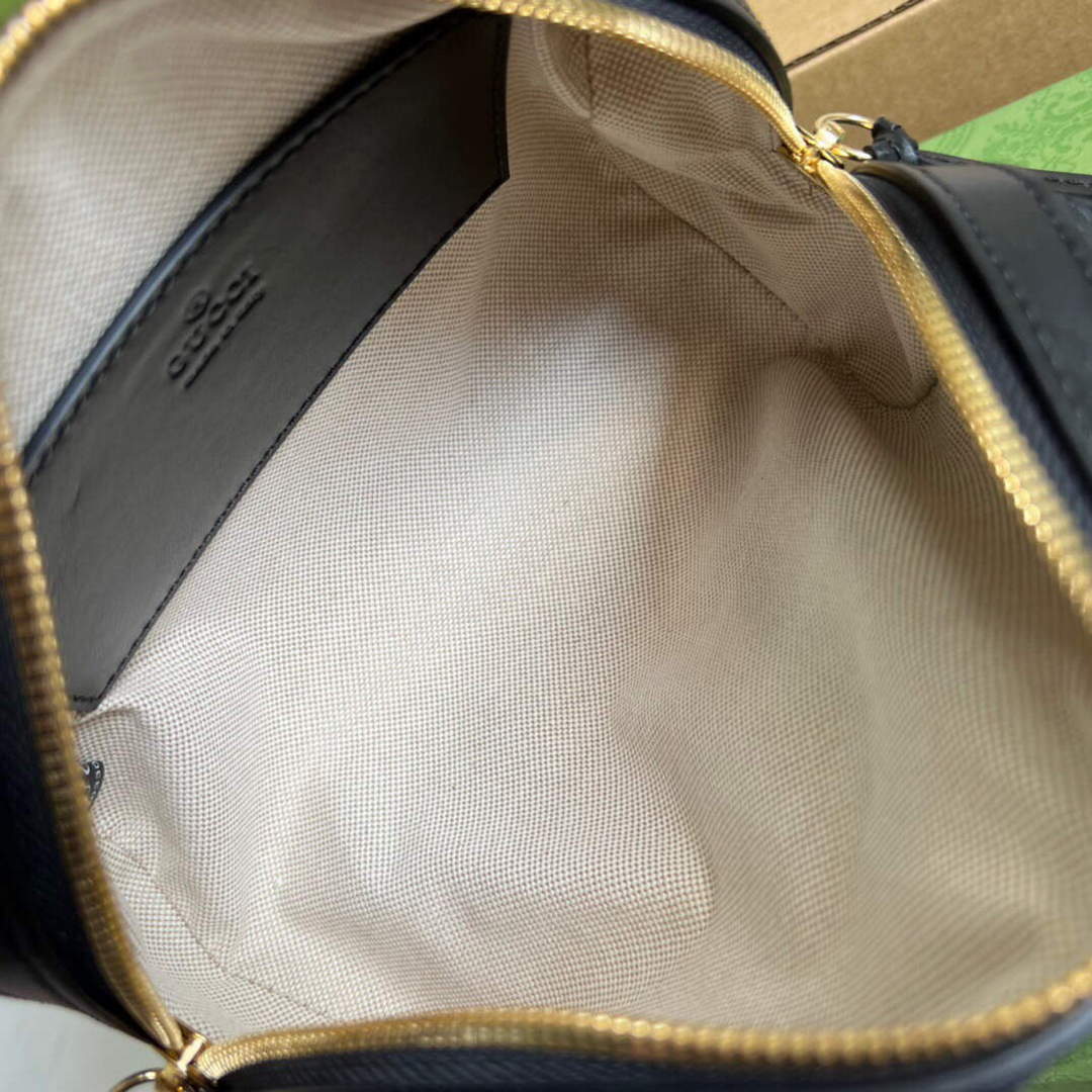 Gucci 702251 GG matelass¨¦ leather top handle bag Black