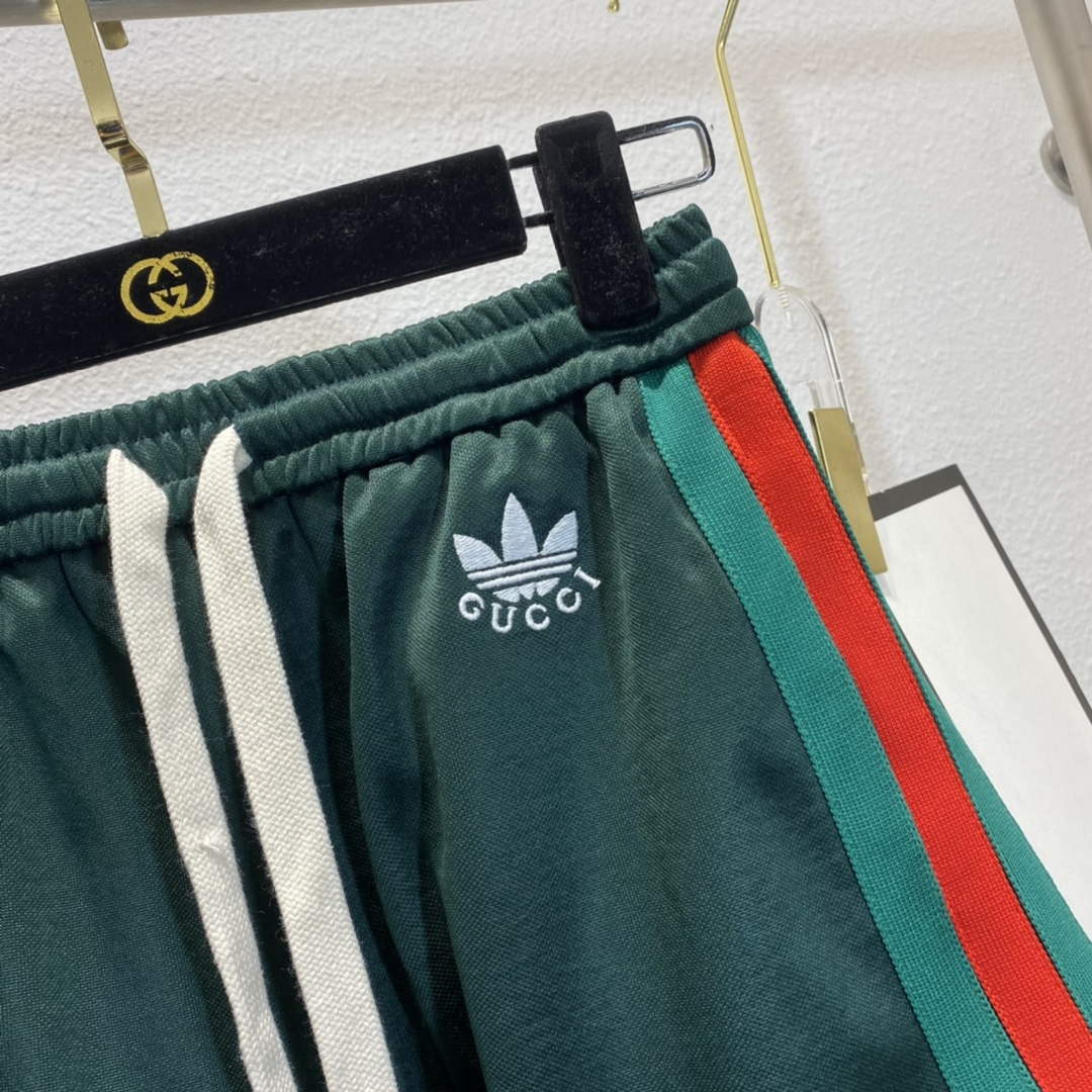 Gucci ?702413 adidas x Gucci jersey shorts for women