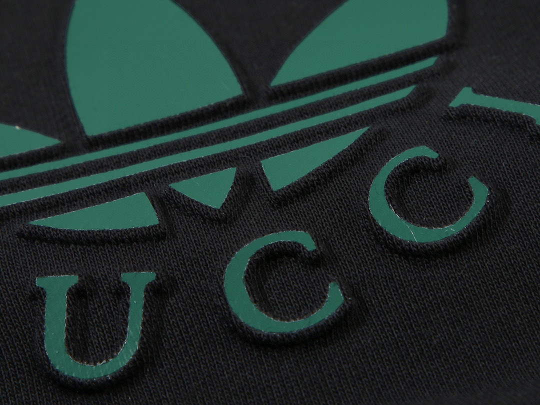 Gucci 702607 Men's Women's Sdidas x Gucci sweatshirtG60991