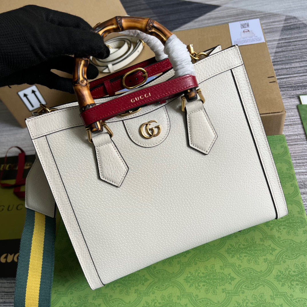 Gucci 702721 Diana Small Tote Bag White leather - Default Title - View 1