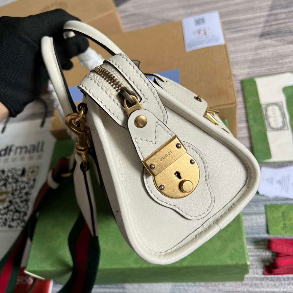Gucci 715771 Mini top handle bag with Double G White