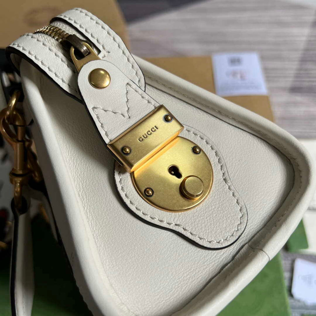 Gucci 715771 Mini top handle bag with Double G White