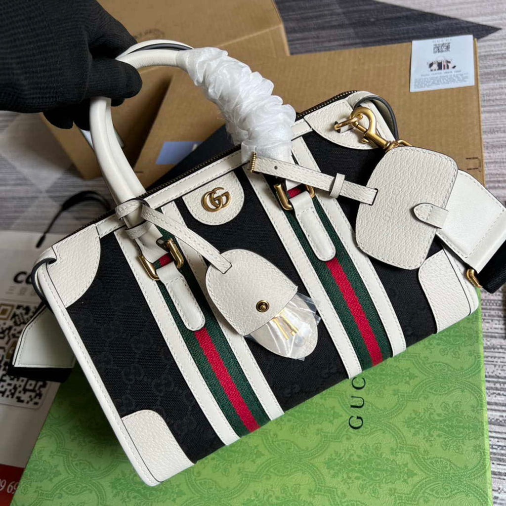 Gucci 715772 Small canvas top handle bag White and Black