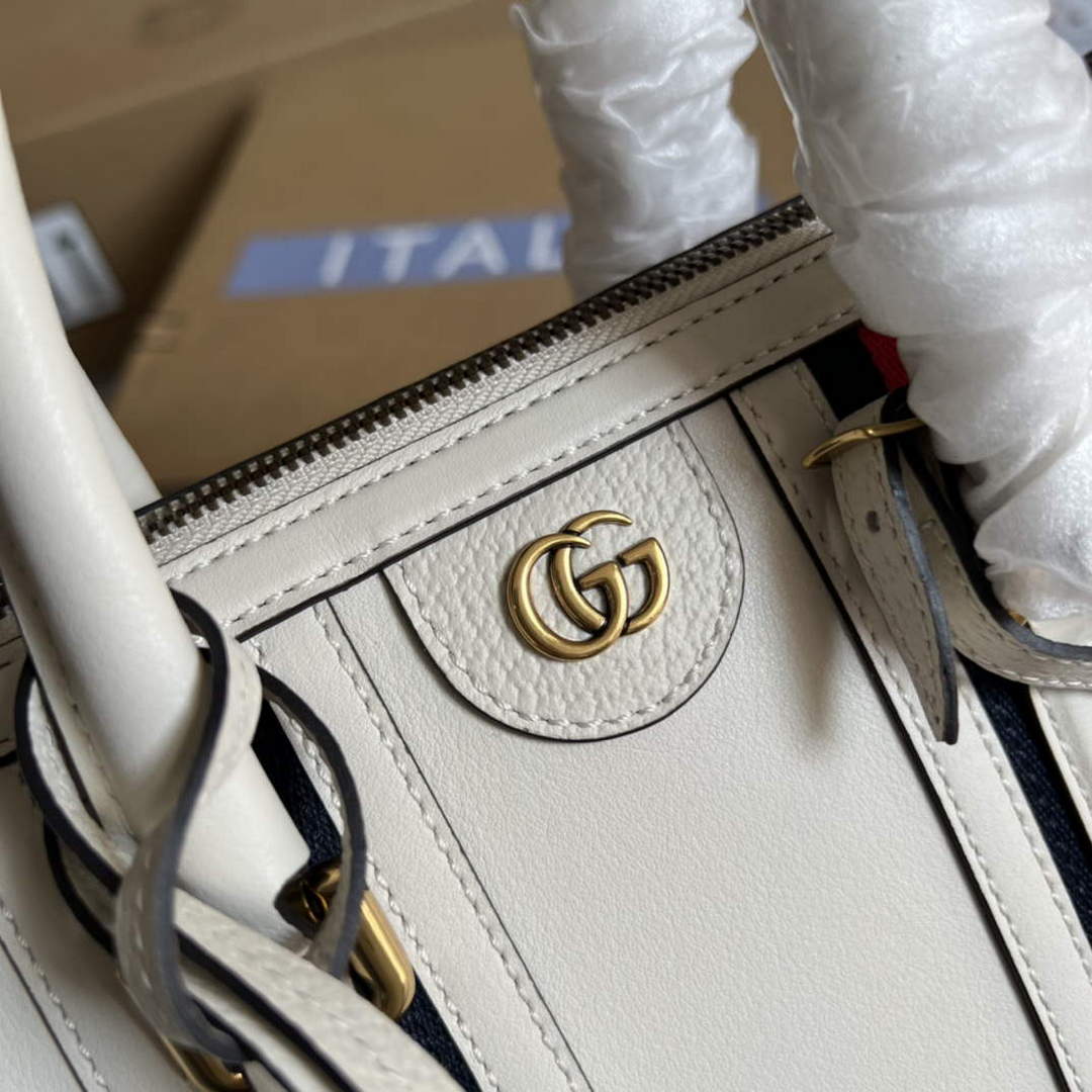 Gucci 715772 Small top handle bag with Double G White