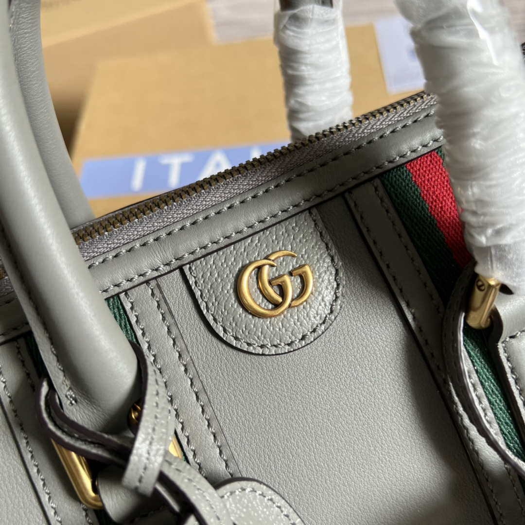 Gucci 715772 Small top handle bag with Double G Gray