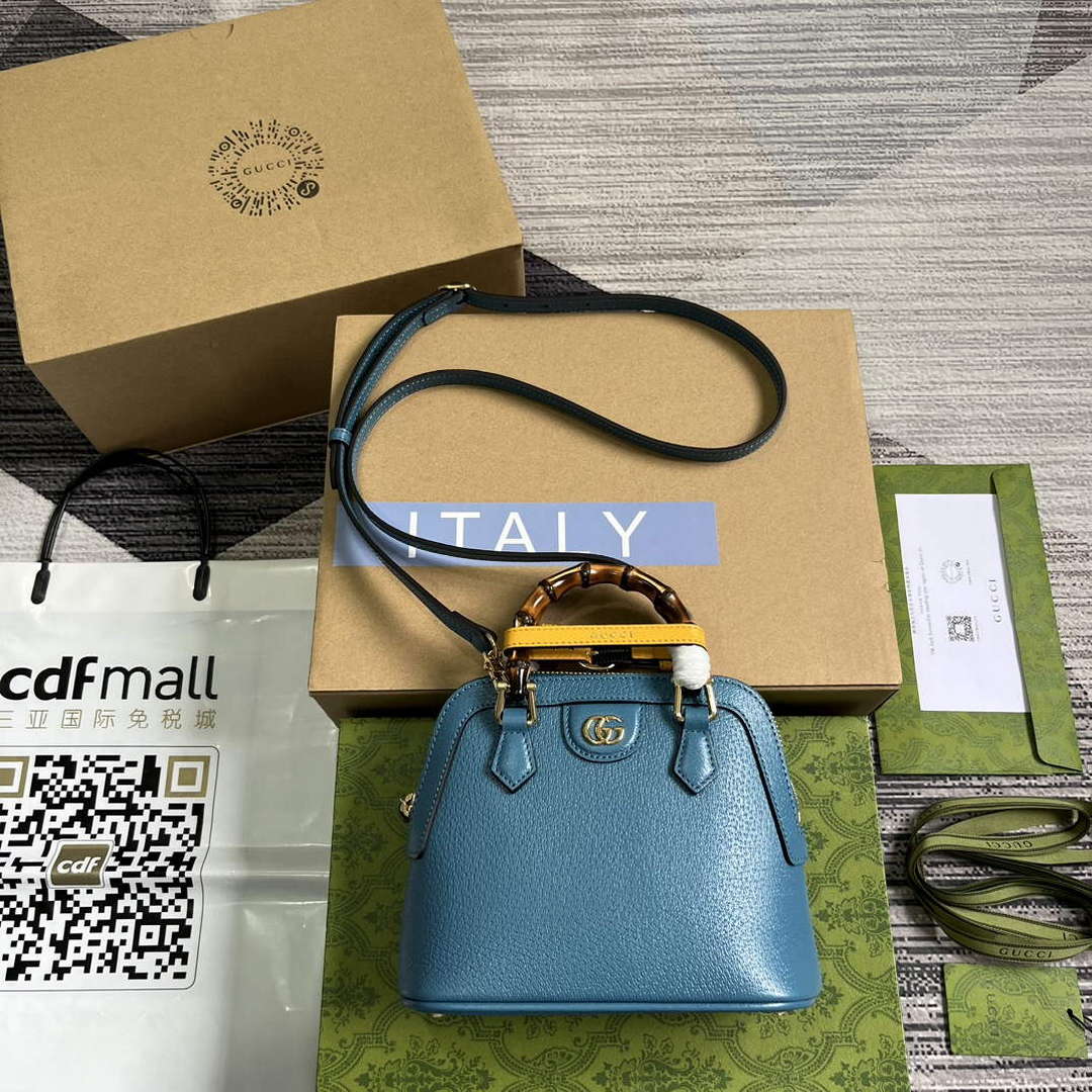 Gucci 715775 Gucci Diana Mini Tote Bag Blue leather - Default Title - View 1