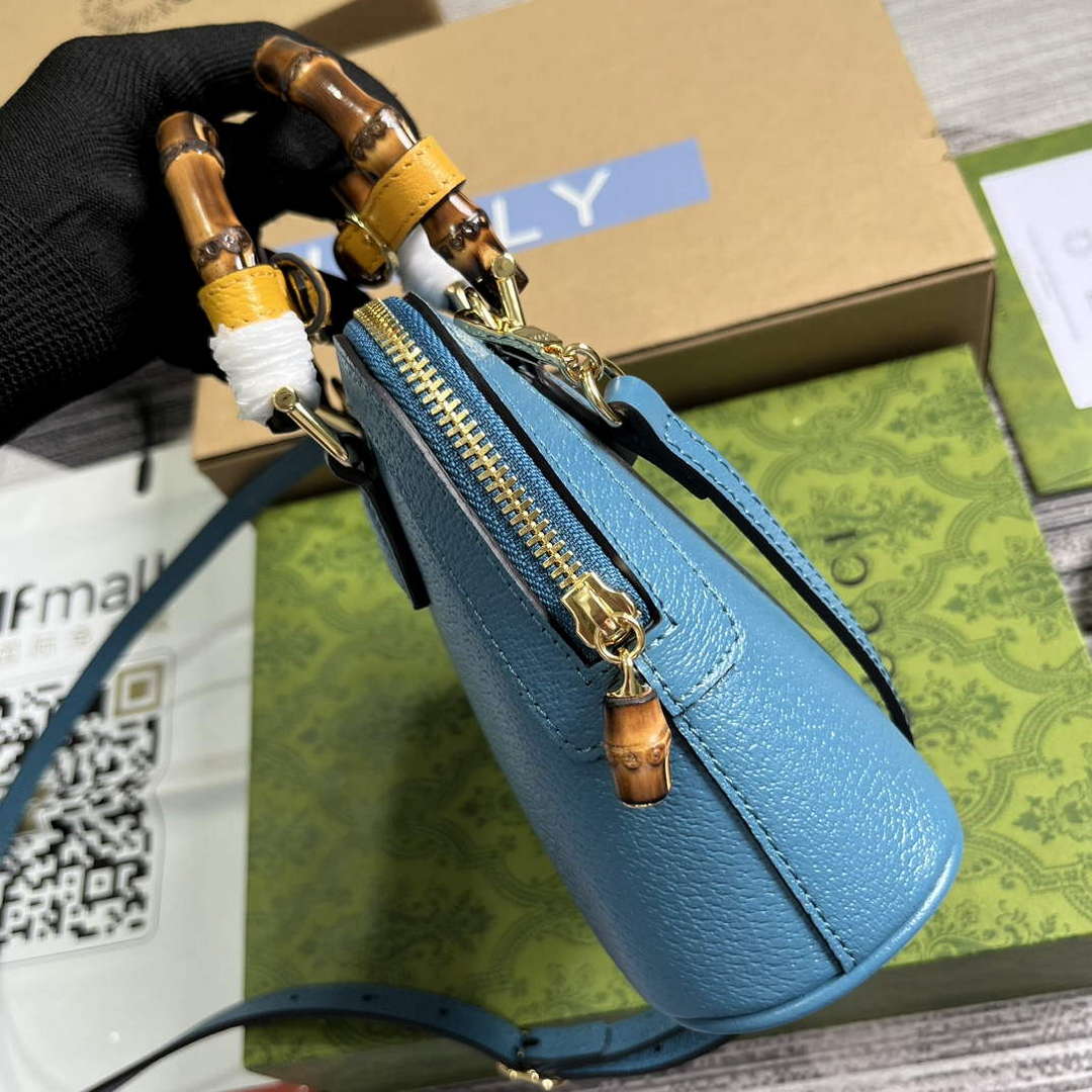 Gucci 715775 Gucci Diana Mini Tote Bag Blue leather - Default Title - View 3