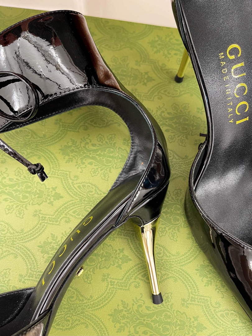 Gucci 717159 Women's high heel patent pump G56300