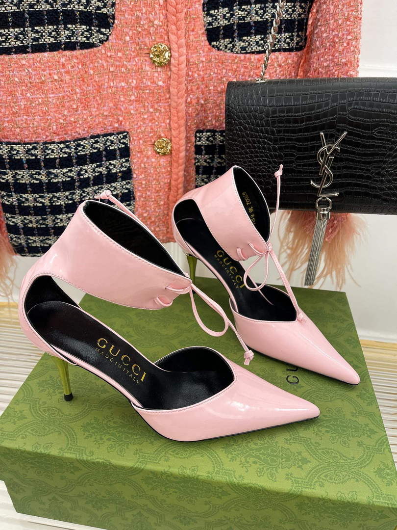 Gucci 717159 Women's high heel patent pump G56301 - 35 - View 1