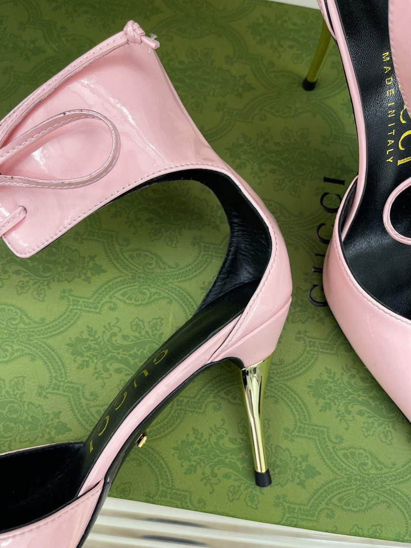 Gucci 717159 Women's high heel patent pump G56301