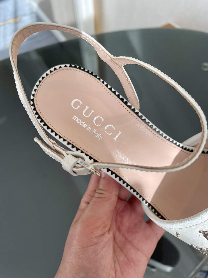Gucci 719844 Women's Lnterlocking G Studs Sandal G56235