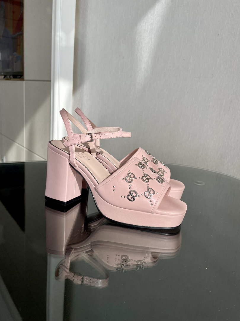 Gucci 719844 Women's Lnterlocking G Studs Sandal G56236