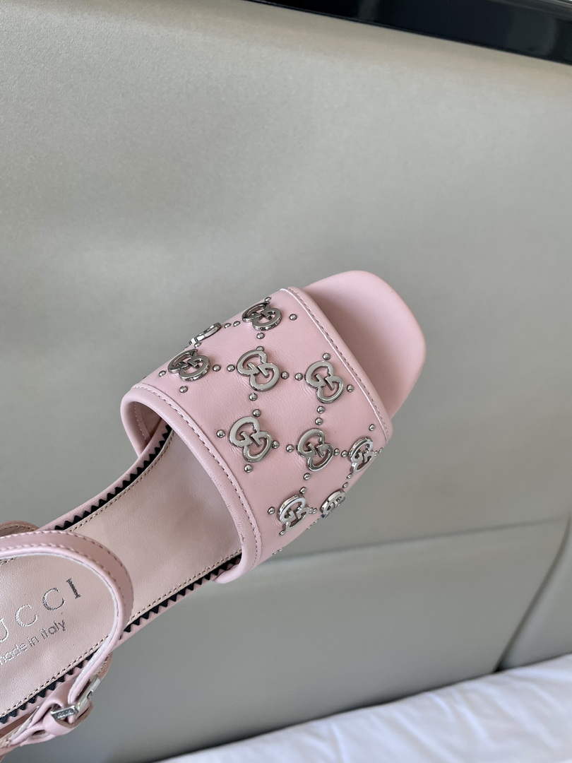Gucci 719844 Women's Lnterlocking G Studs Sandal G56236