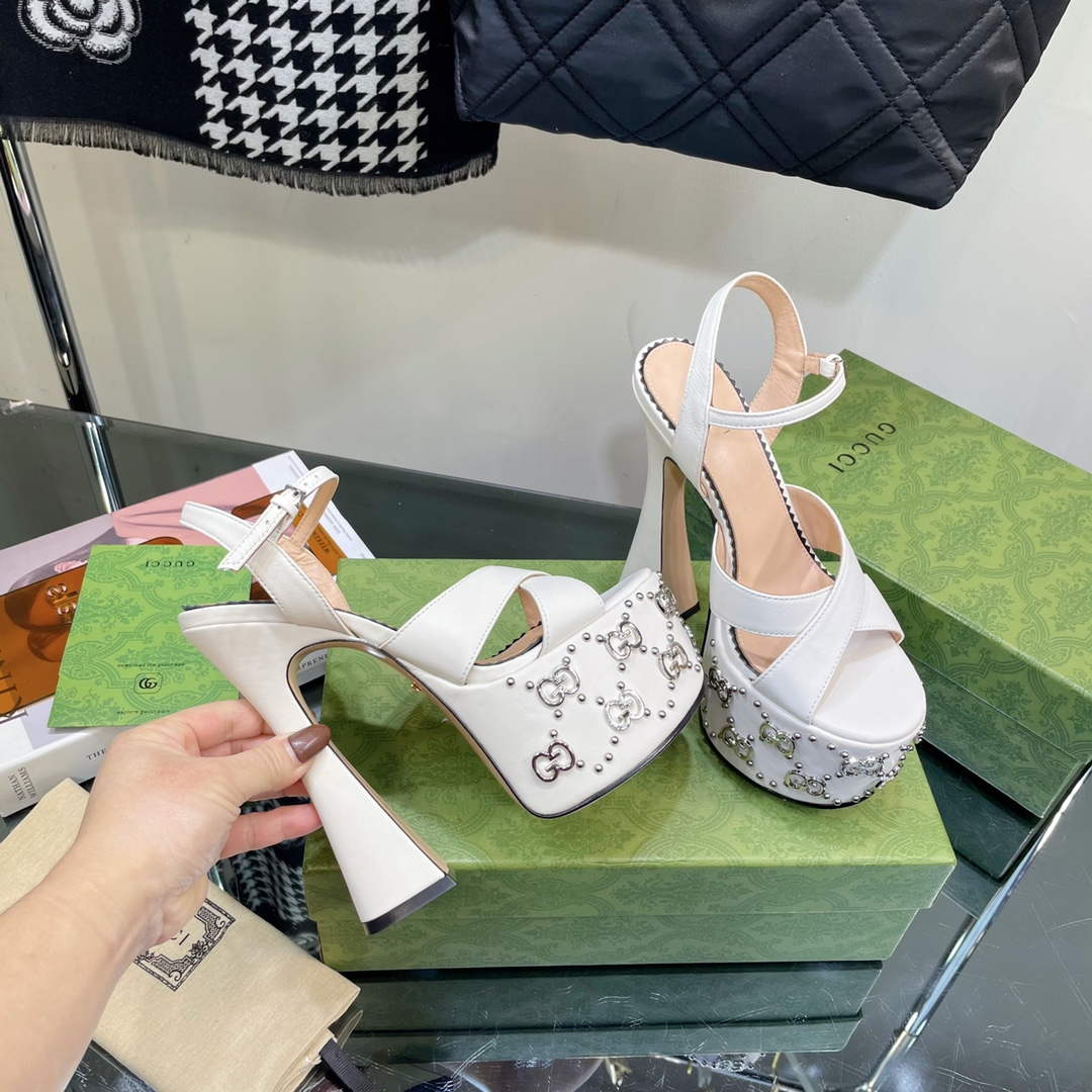 Gucci 719843 Women's Lnterlocking G Studs Sandal G56232