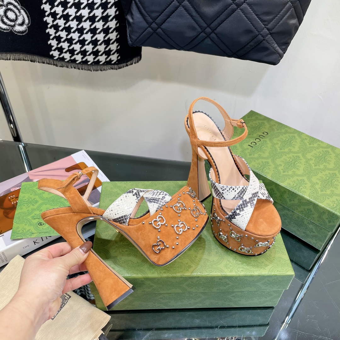 Gucci 719843 Women's Lnterlocking G Studs Sandal G56230