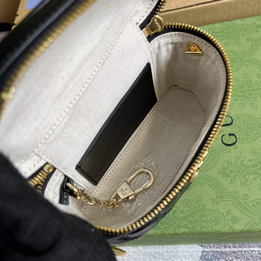 Gucci 723770 GG Matelass¨¦ Top Handle Mini Bag Black