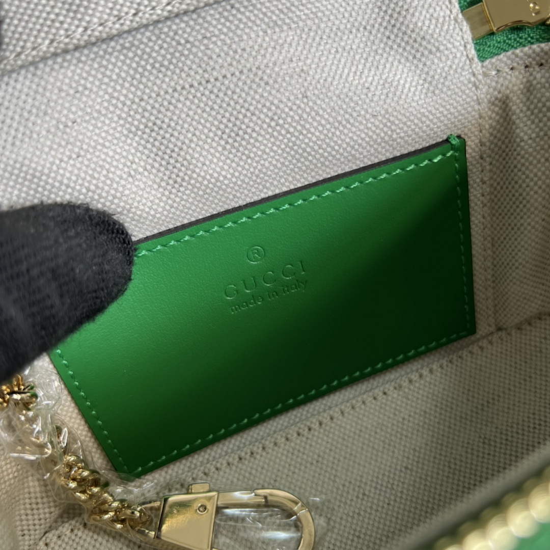 Gucci 723770 GG Matelass¨¦ Top Handle Mini Bag Green