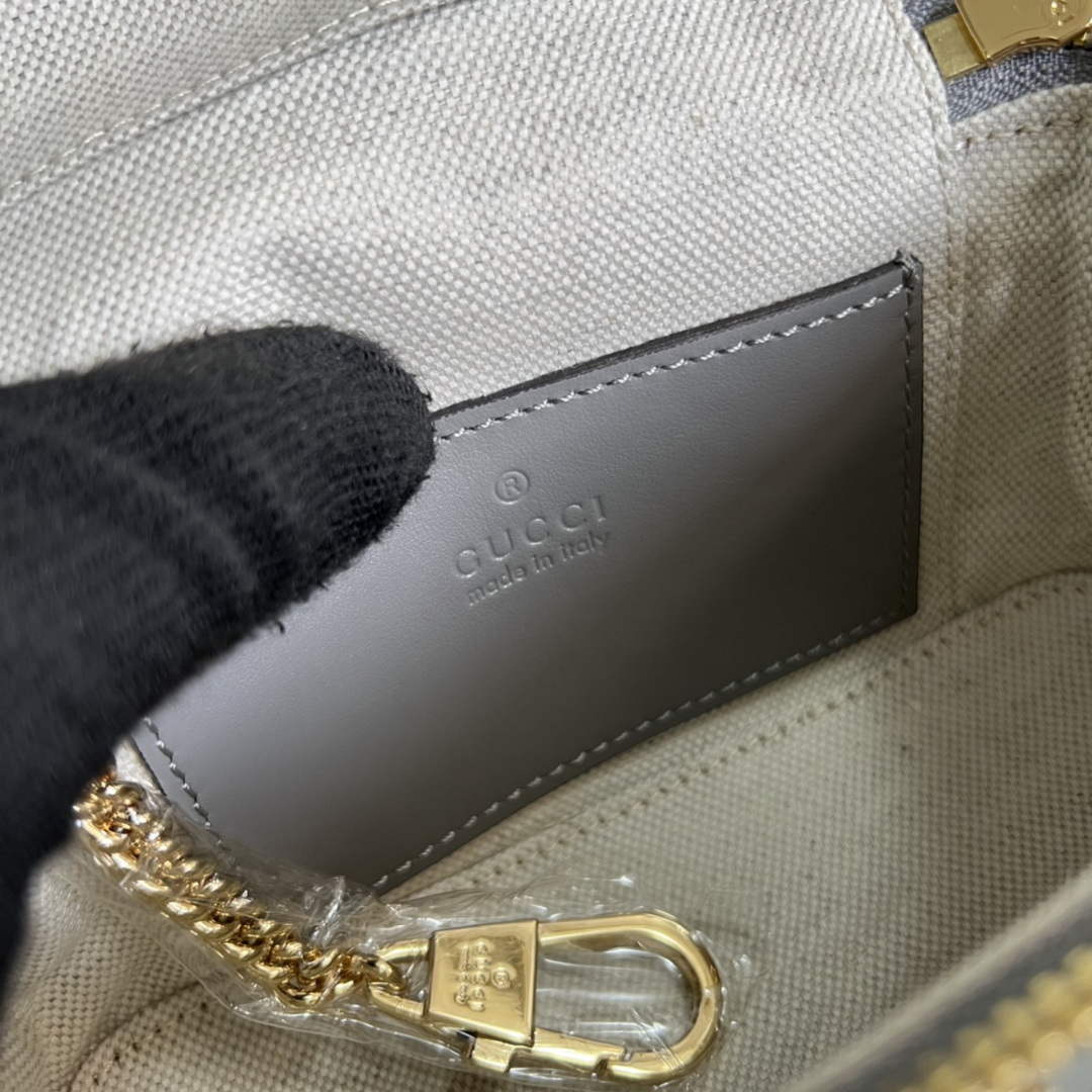 Gucci 723770 GG Matelass¨¦ Top Handle Mini Bag Grey