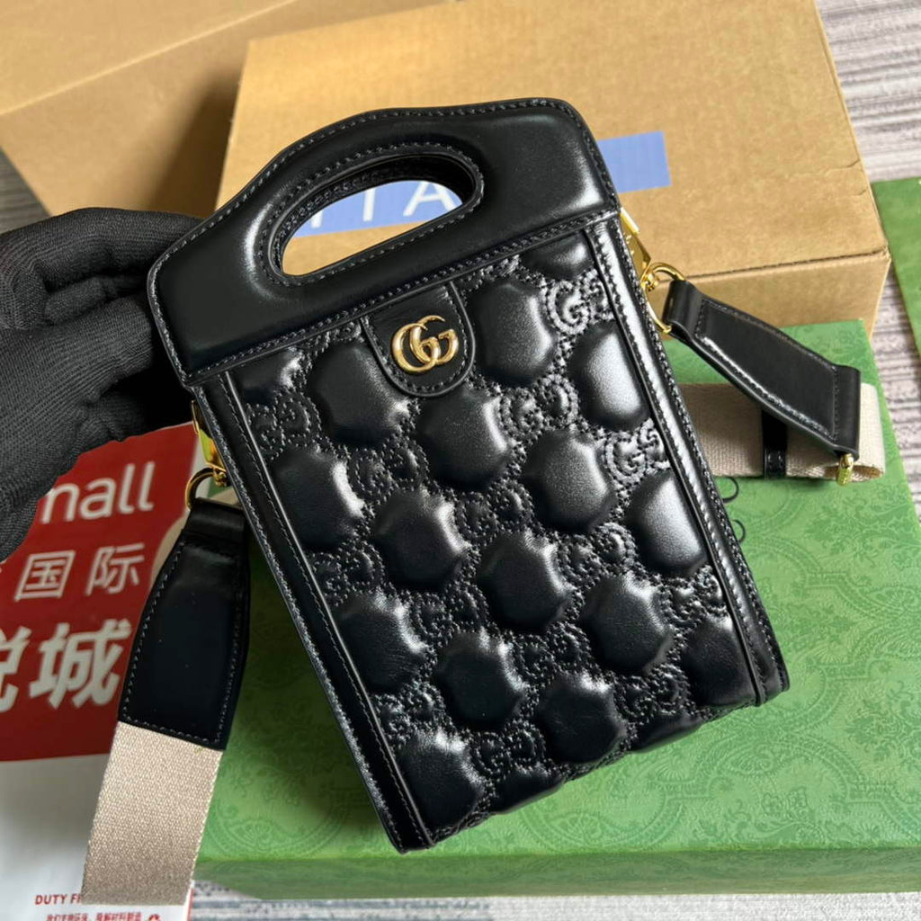 Gucci 723776 GG Matelass¨¦ Top Handle Mini Bag Black