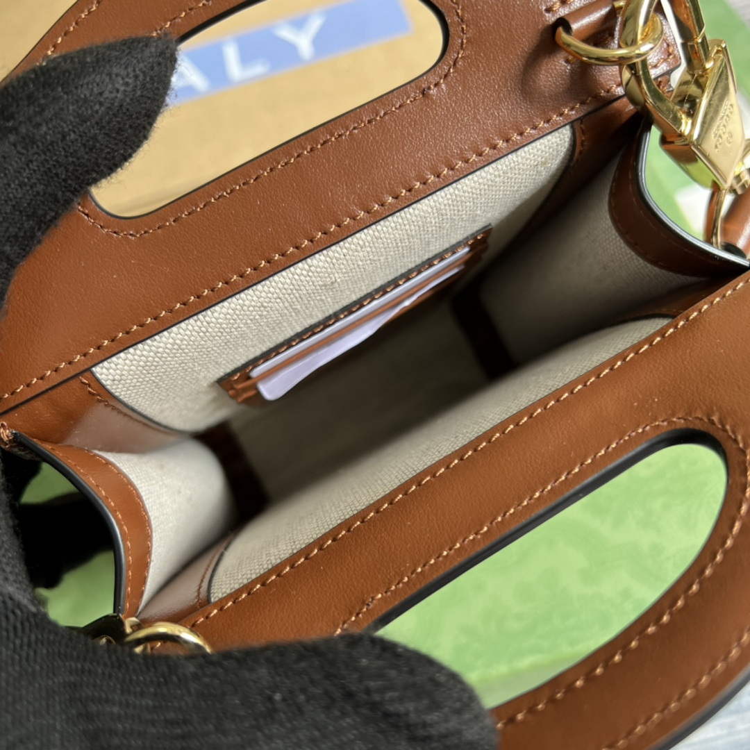 Gucci 723776 GG Matelass¨¦ Top Handle Mini Bag Brown