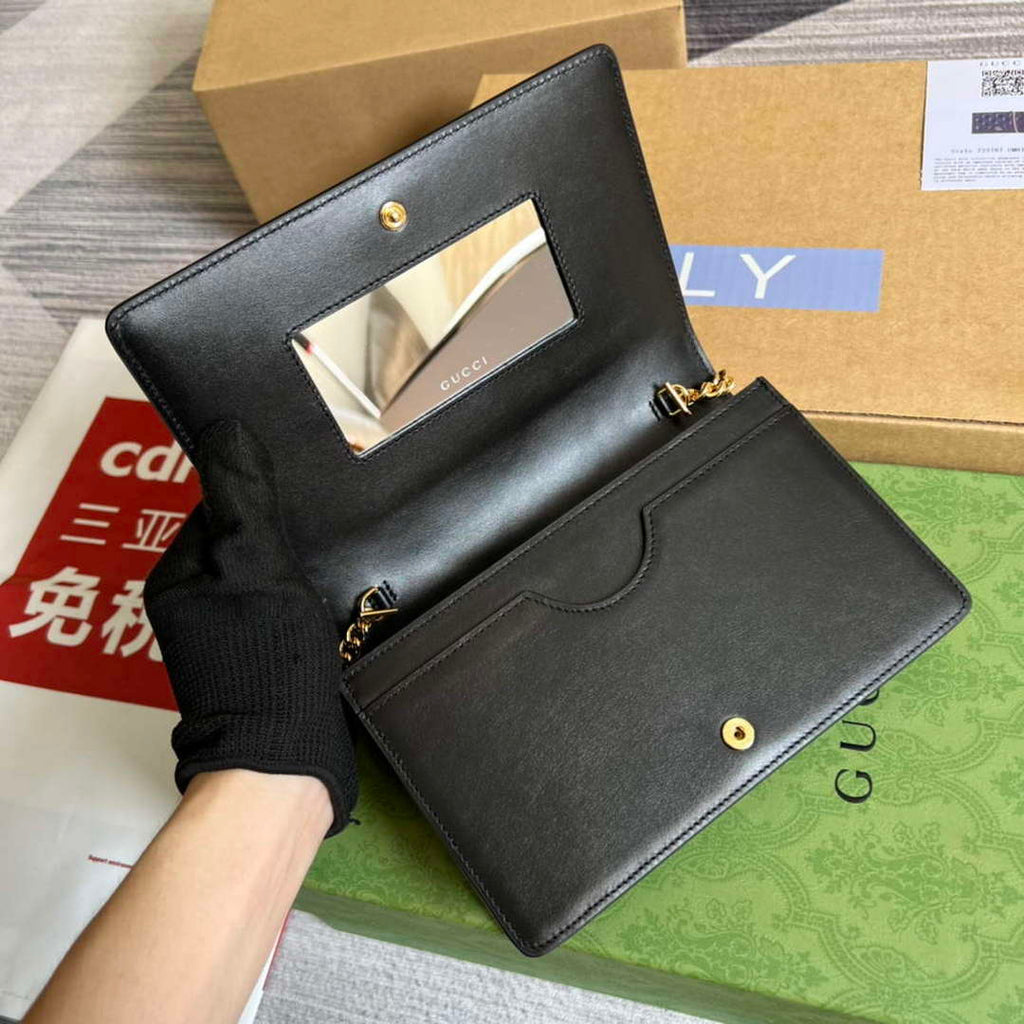 Gucci 723787 GG Matelass¨¦ Chain Wallet Black