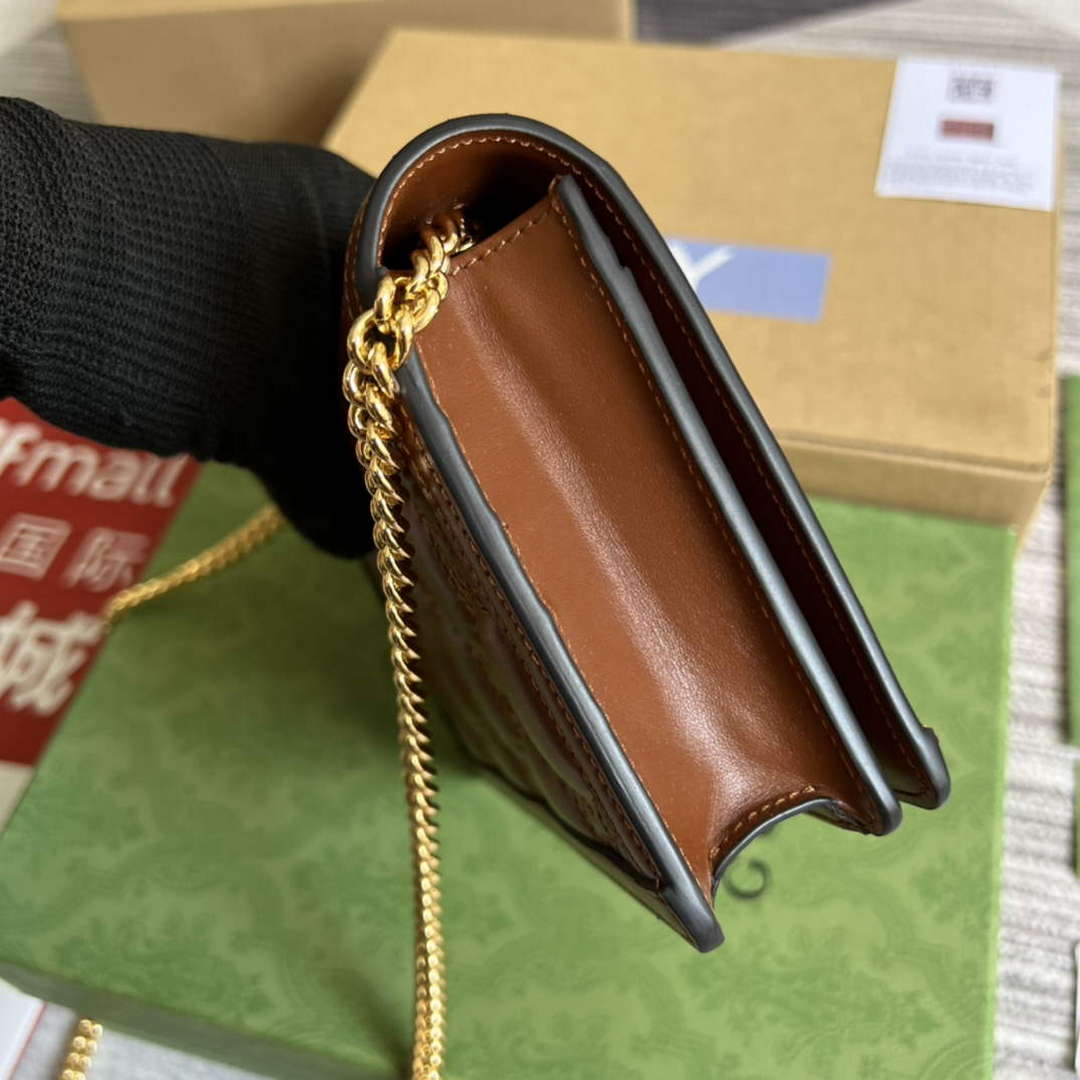Gucci 723787 GG Matelass¨¦ Chain Wallet Brown